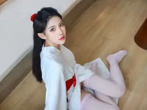 Discover the Serene Beauty of Li Shuang Er in Traditional Kimono by XiuRen Part01 - image 18