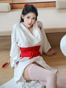 Discover the Serene Beauty of Li Shuang Er in Traditional Kimono by XiuRen Part01 - image 35