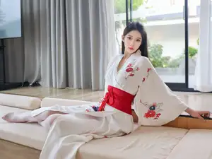 Discover the Serene Beauty of Li Shuang Er in Traditional Kimono by XiuRen Part01 - image 2