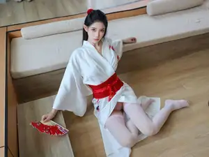 Discover the Serene Beauty of Li Shuang Er in Traditional Kimono by XiuRen Part01 - image 37