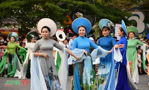 Vibrant Colors of the Dong Hoi Culture and Tourism Week Festivals - image 10