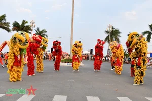 Vibrant Colors of the Dong Hoi Culture and Tourism Week Festivals - image 0