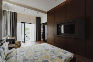 Modern 3-Story Townhouse Design: HH’s House in Da Nang Featuring Sustainable Greenery, Natural Light, and Open Voids for Contemporary Urban Living - image 9
