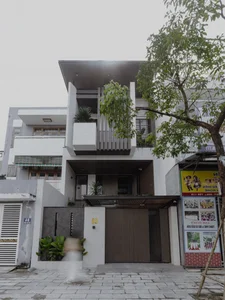 Modern 3-Story Townhouse Design: HH’s House in Da Nang Featuring Sustainable Greenery, Natural Light, and Open Voids for Contemporary Urban Living - image 17