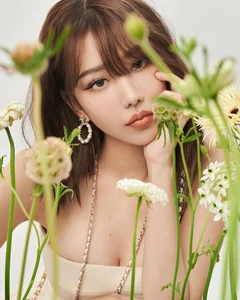Exploring the Glamorous and Seductive Style of Popular V-Pop Singer Min in Her Latest Photoshoot - image 8