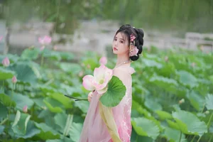 Atmospheric Elegance in YiTuYu Art Language Vol.4884 Shi Yu Gan A - image 8