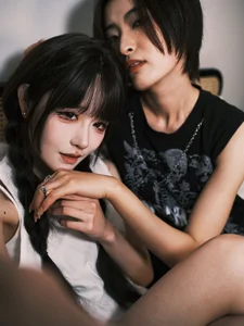YiTuYu Art Language Vol.8133 - Featuring the Stunning Meng Chengcheng - image 4