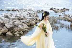 Ethereal Grace of Wan Jiang Ting in YiTuYu Art Language Vol.8851 by the Lake - image 43
