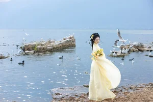 Ethereal Grace of Wan Jiang Ting in YiTuYu Art Language Vol.8851 by the Lake - image 15