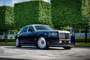 Exclusive Look at Three Bespoke Rolls-Royce Masterpieces for China - image 6
