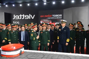 Visual Highlights from the 9th Vietnam-China Border Defense Friendship Exchange - image 11