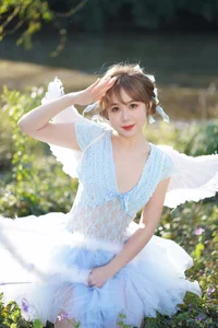Contemporary Visuals: Art Language Vol.6096 Featuring Pao Fu Xiao Fang - image 3