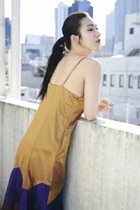 Airi Sato Shinjuku Loneliness Digital Photo Book: Cinematic Japanese Street Style and Urban Fashion Photography by FRIDAY (65 High-Quality Pictures) - image 8
