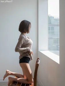 An Seo Rin: Exploring the Latest Korean Swimwear Fashion Trends Through a Professional Studio Photoshoot - image 7