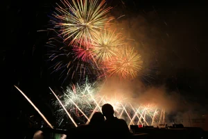 Spectacular Opening of the Da Nang International Fireworks Festival 2024: A Symphony of Light - image 6