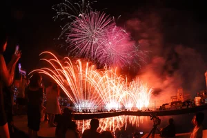 Spectacular Opening of the Da Nang International Fireworks Festival 2024: A Symphony of Light - image 11