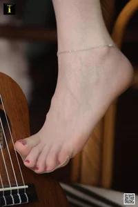 IESS Jiajia - Green Plants and Guitar Musical Lifestyle Gallery - image 57