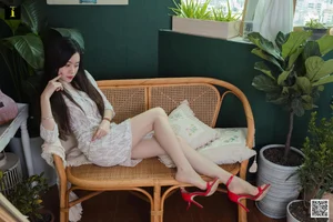 IESS Jiajia - Green Plants and Guitar Musical Lifestyle Gallery - image 3