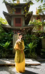 Elegant Ancient Beauty: A Mysterious Asian Maiden's Serene Moment | FB_IMG_1765243494071.jpg - image 0