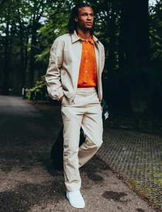 Dutch Football Stars: Exploring the High-Fashion Streetwear and Luxury Style of the Netherlands National Team - image 5