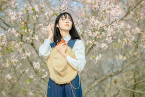 Spring Muse: The Pure Aesthetic of Jian Xiao Cheng - image 11