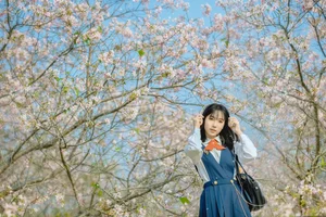 Spring Muse: The Pure Aesthetic of Jian Xiao Cheng - image 22