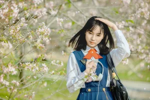 Spring Muse: The Pure Aesthetic of Jian Xiao Cheng - image 29