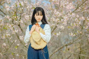 Spring Muse: The Pure Aesthetic of Jian Xiao Cheng - image 23
