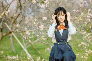 Spring Muse: The Pure Aesthetic of Jian Xiao Cheng - image 6