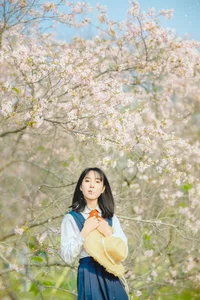 Spring Muse: The Pure Aesthetic of Jian Xiao Cheng - image 27
