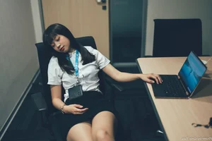 Sophisticated Office Lady Fashion: Ruoying in Elegant White Blouse, Black Pencil Skirt, and Sheer Stockings for a Professional Corporate Look - image 44