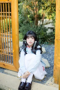 Exploring the Elegance of Yi Zhi Nuan Nuan in YiTuYu Art Language Vol.5826 - image 2