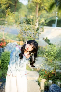 Exploring the Elegance of Yi Zhi Nuan Nuan in YiTuYu Art Language Vol.5826 - image 0