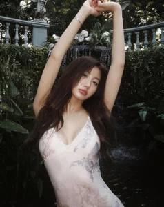 Cao Lanh’s Famous Daughter-in-Law Returns to the Spotlight with a Bold and Elegant Lingerie Photoshoot - image 4