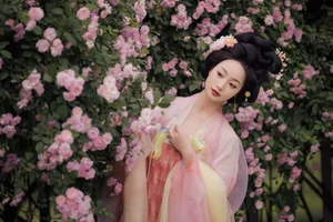 YiTuYu Art Language Vol.6838: Exploring Modern Aesthetics with Ling Zi Xi - image 19