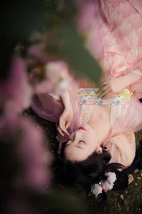 YiTuYu Art Language Vol.6838: Exploring Modern Aesthetics with Ling Zi Xi - image 7