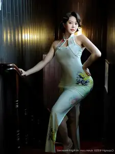 XiuRen No.10749: Li Li An Na O's Elegant Cheongsam Photoshoot Captures Timeless Asian Beauty - image 34