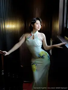 XiuRen No.10749: Li Li An Na O's Elegant Cheongsam Photoshoot Captures Timeless Asian Beauty - image 20