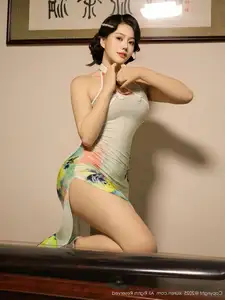 XiuRen No.10749: Li Li An Na O's Elegant Cheongsam Photoshoot Captures Timeless Asian Beauty - image 9