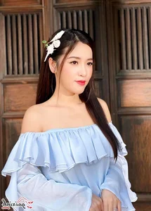 Timeless Elegance: The Allure of Off-The-Shoulder Fashion for Modern Women - image 32