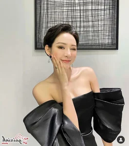 Timeless Elegance: The Allure of Off-The-Shoulder Fashion for Modern Women - image 41