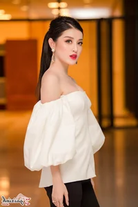 Timeless Elegance: The Allure of Off-The-Shoulder Fashion for Modern Women - image 29