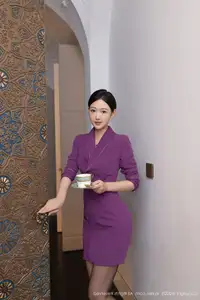 Tang An Qi's Elegant Purple Attire: Professional Grace from XiuRen No.10451 - image 10