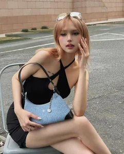 Xoai Non Under the Spotlight: Fans Scrutinize Her Beauty Following Viral Photos with Gil Le - image 4