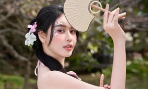 Timeless Elegance: Exploring the Beauty and Influence of Celebrities Born in the Year of the Snake - image 17