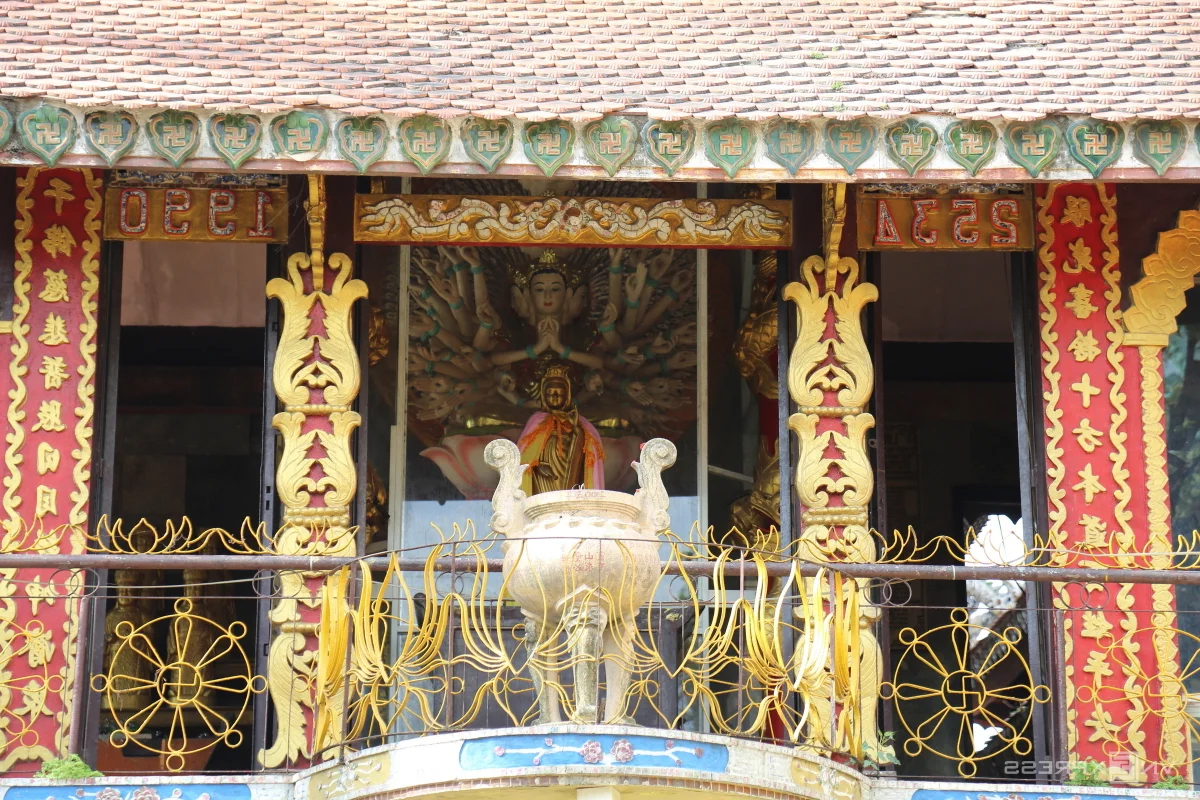 Ancient Serenity: The 400-Year-Old Temple Nestled Beside the Dong Nai River