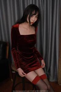 Contemporary Fashion Showcase: IESS No.1636 Featuring Tuan Tuan High-Definition Gallery - image 45