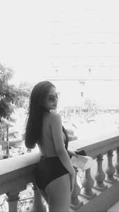 Athletic Elegance: Exploring the Fitness Journey and Style of Huynh Thanh Thy - image 34