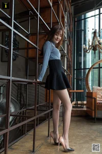 Sophisticated Style: IESS Wan Ping in Gradient High Heels Collection - image 85