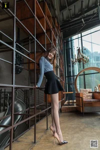 Sophisticated Style: IESS Wan Ping in Gradient High Heels Collection - image 52